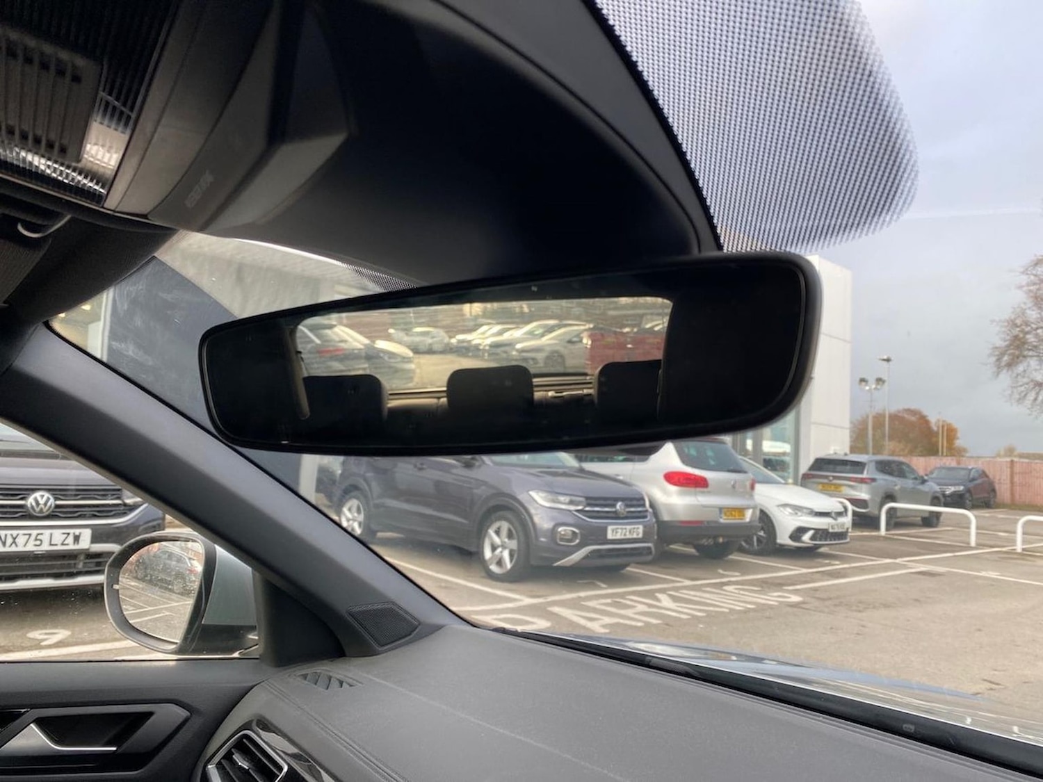 Used Volkswagen T-Roc 2022 for sale - 76741208: Photo 15