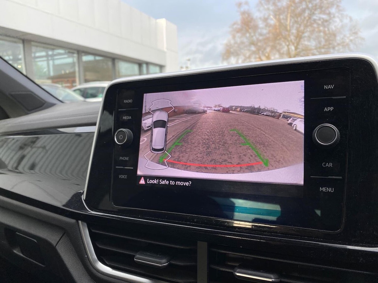 Used Volkswagen T-Roc 2022 for sale - 76741208: Photo 22