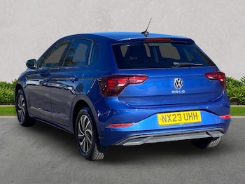 Used Volkswagen Polo 2023 for sale - 76182473: Photo 2