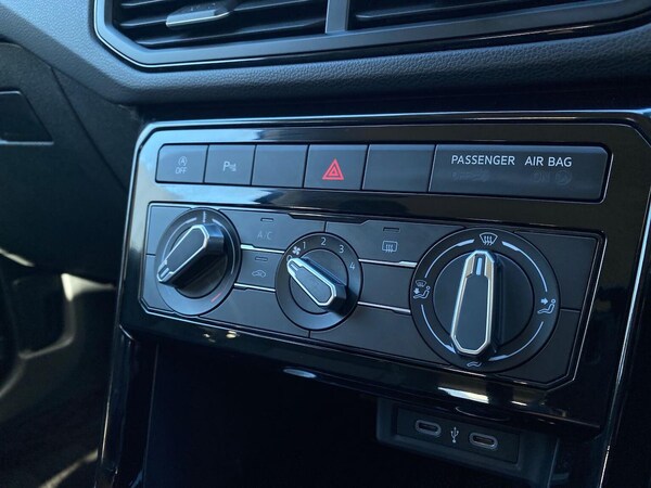 Used Volkswagen T-Cross 2025 for sale - 76027516: Photo 12