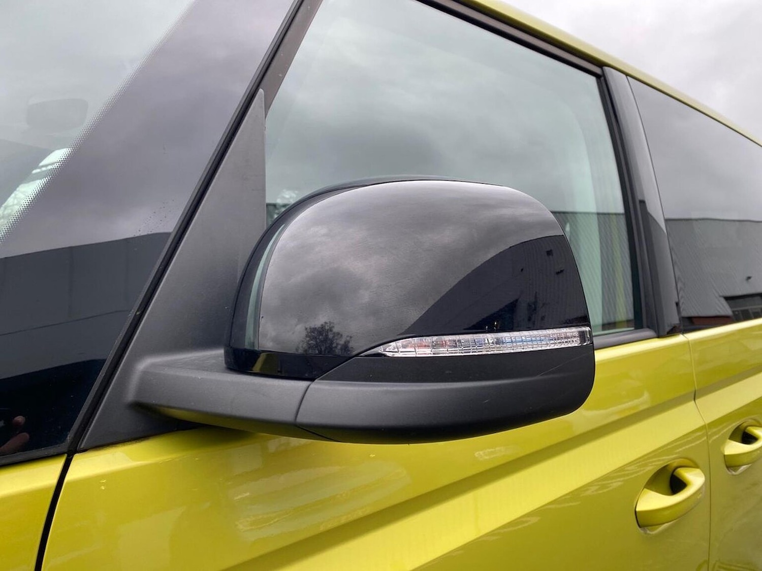 Used Volkswagen ID.Buzz 2023 for sale - 77872114: Photo 38