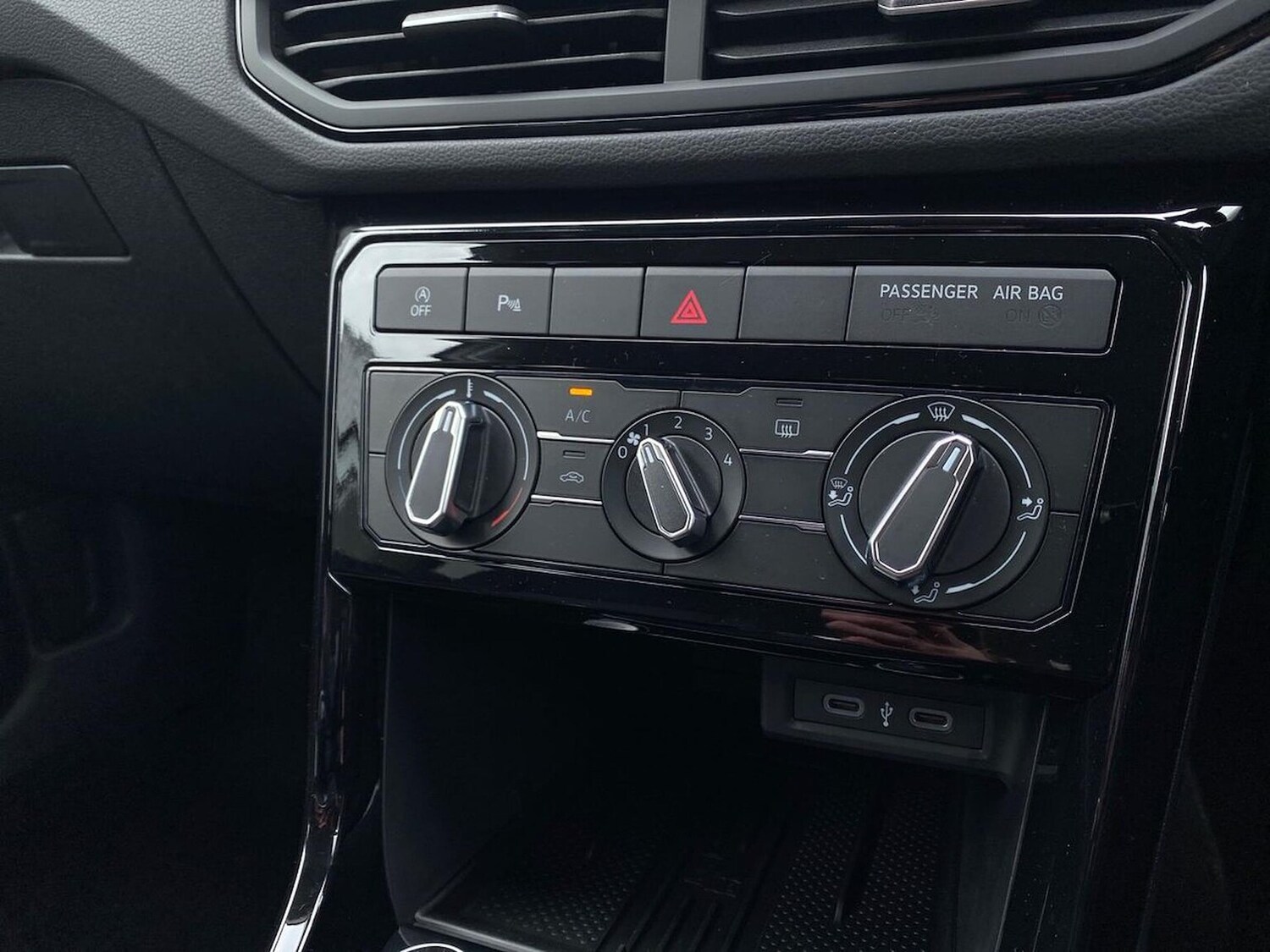 Used Volkswagen T-Cross 2026 for sale - 78194120: Photo 12