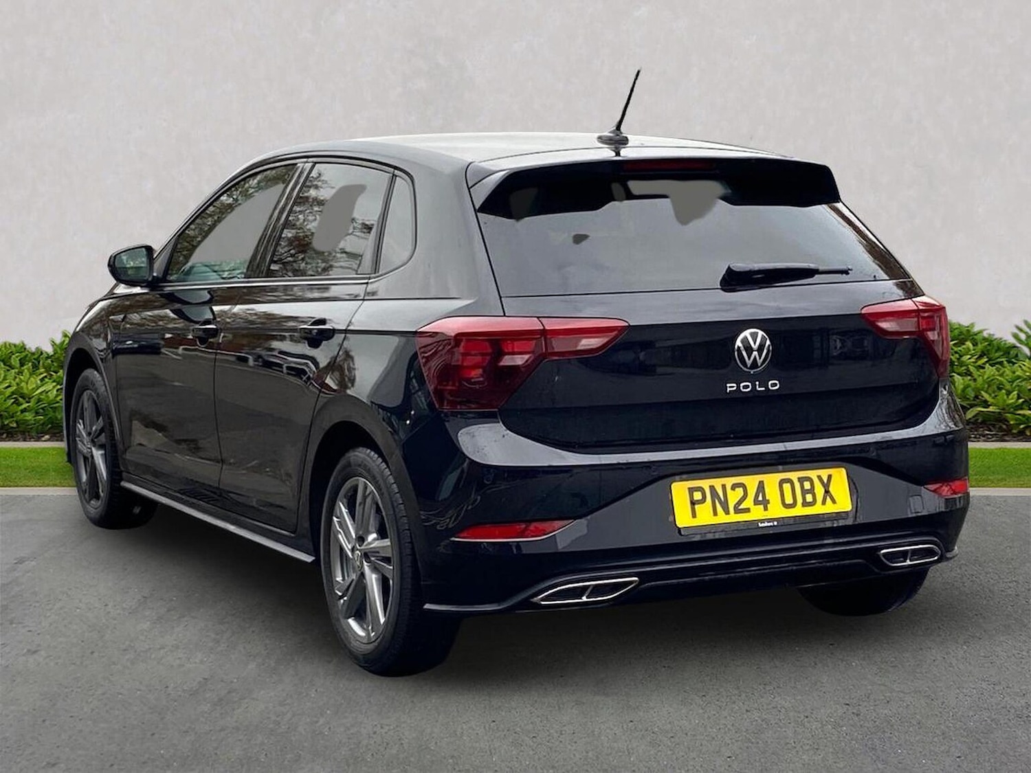 Used Volkswagen Polo 2024 for sale - 76477335: Photo 2