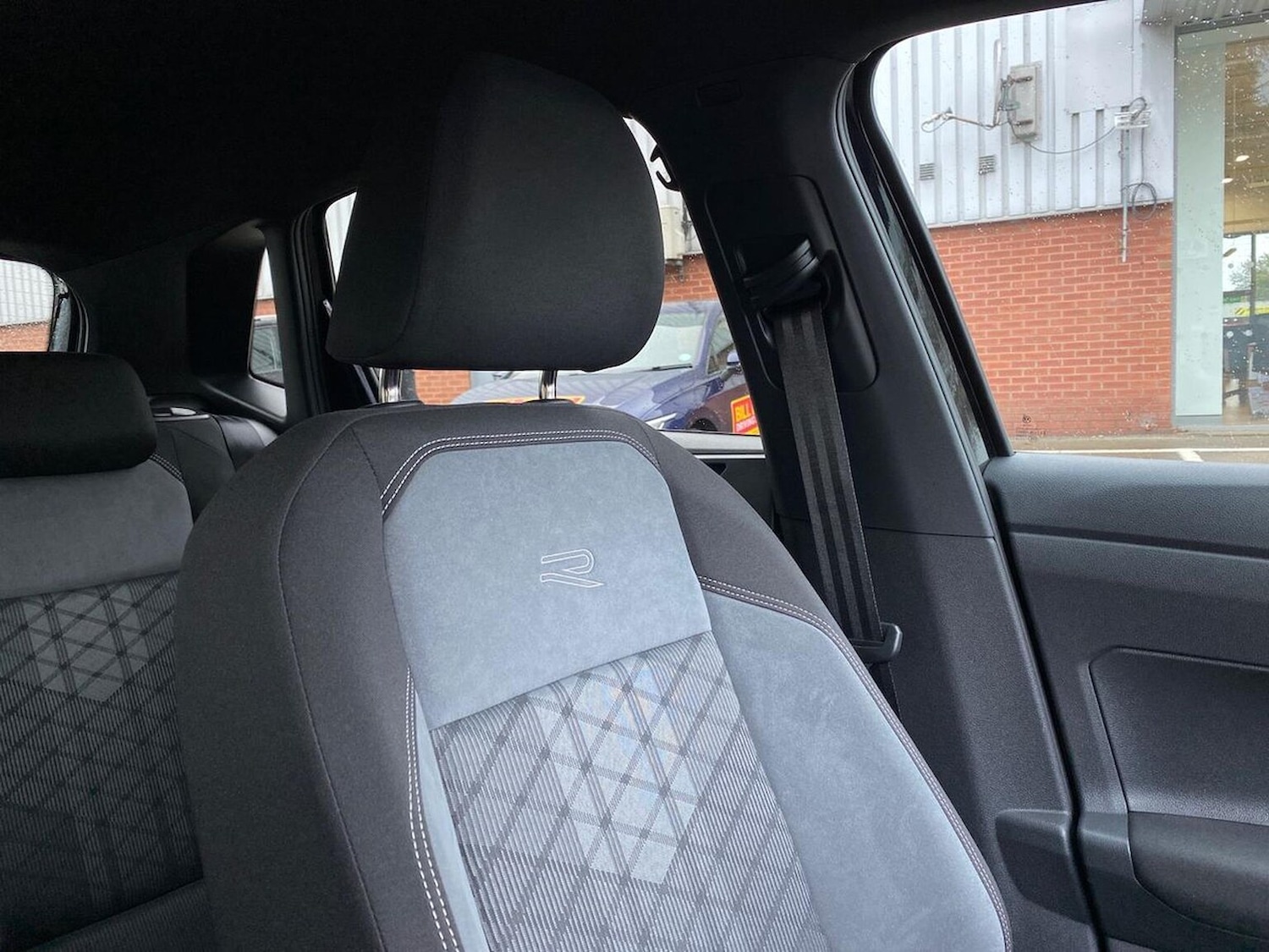 Used Volkswagen Polo 2024 for sale - 76477335: Photo 23