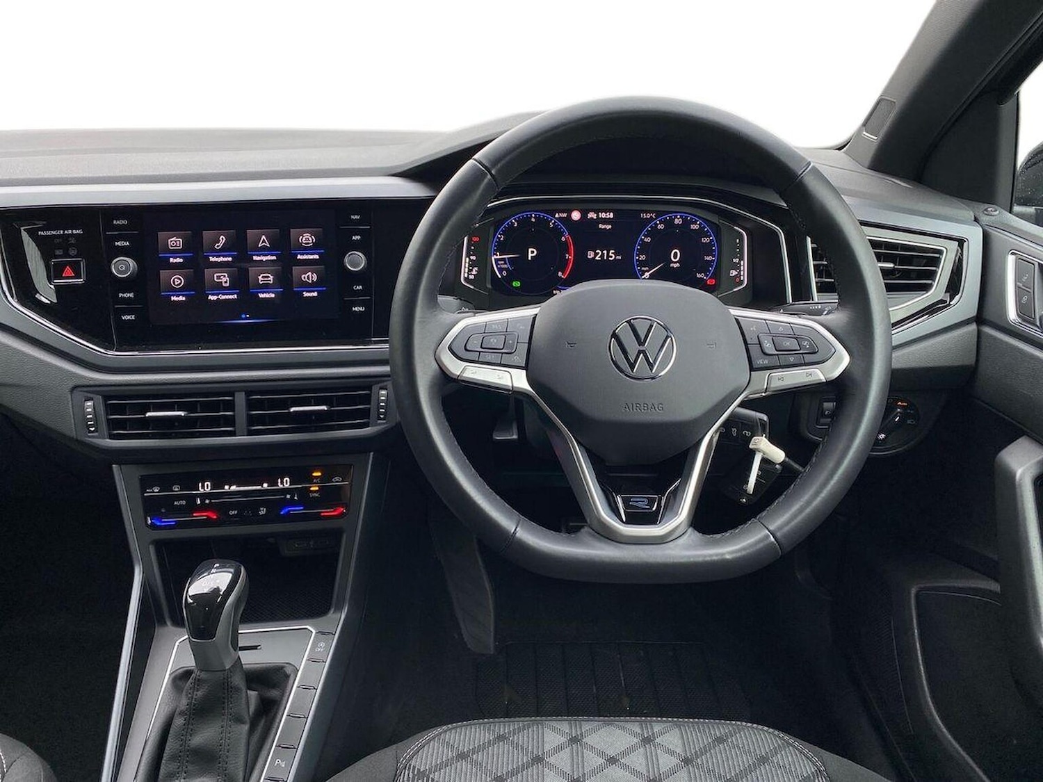 Used Volkswagen Polo 2024 for sale - 76477335: Photo 9