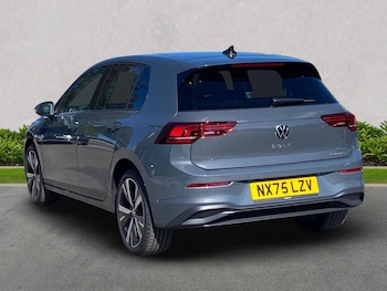 Used Volkswagen Golf 2025 for sale - 76027518: Photo 2