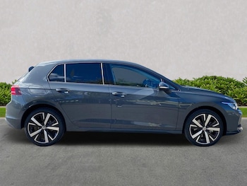 Used Volkswagen Golf 2025 for sale - 76027518: Photo 3
