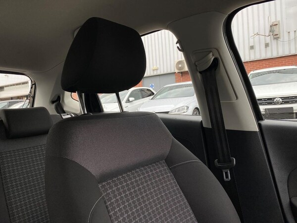 Used Volkswagen Polo 2015 for sale - 76181407: Photo 30
