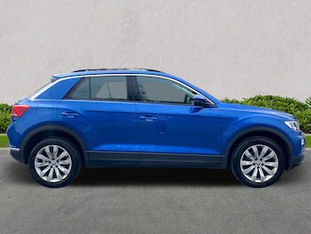 Used Volkswagen T-Roc 2019 for sale - 75505279: Photo