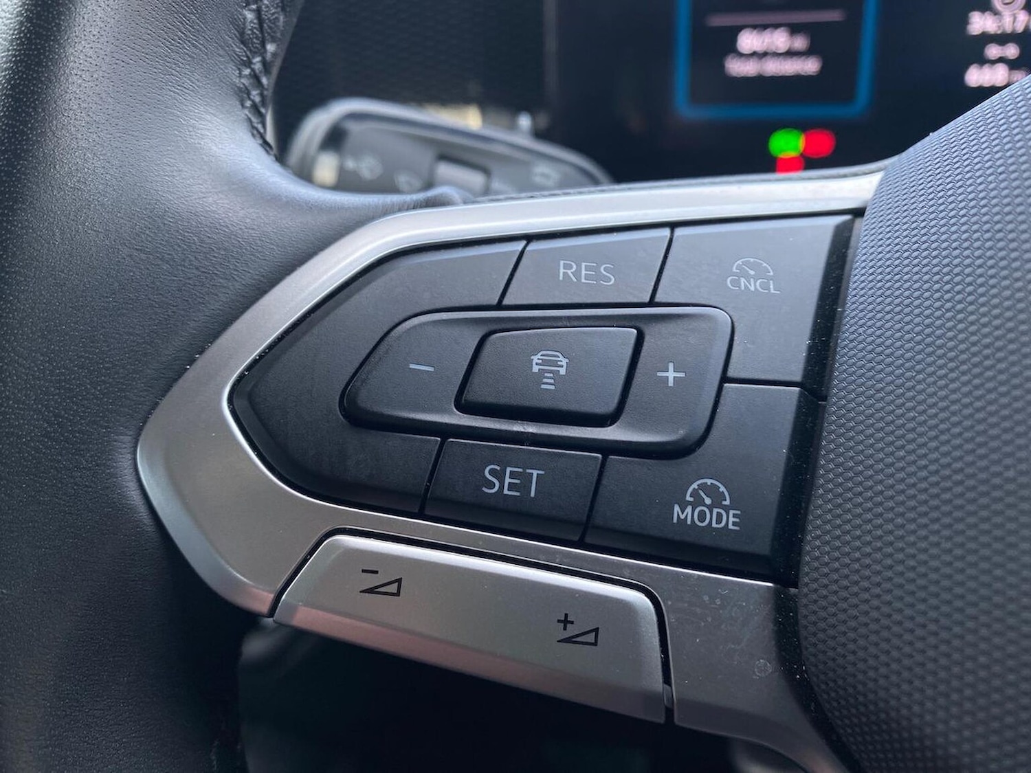 Used Volkswagen Tiguan 2024 for sale - 77008229: Photo 27