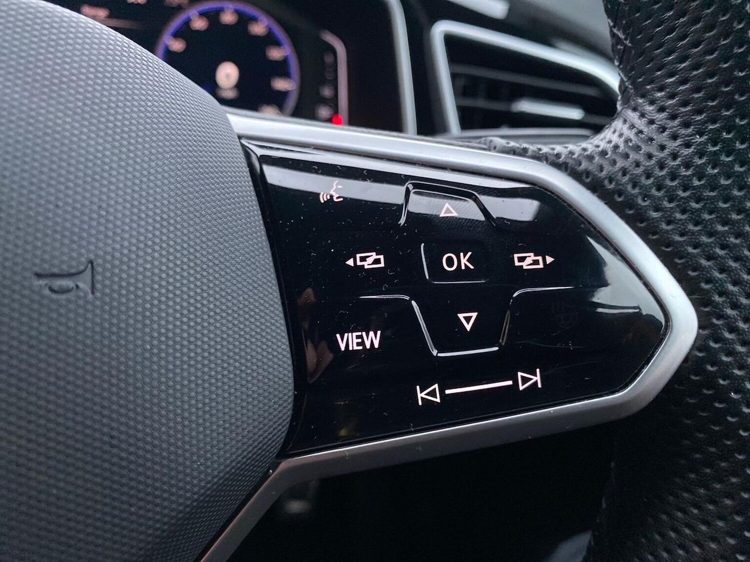 Used Volkswagen T-Roc 2022 for sale - 77487592: Photo 23