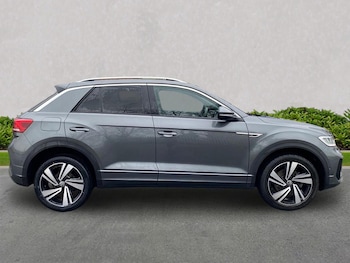 Used Volkswagen T-Roc 2022 for sale - 77487592: Photo