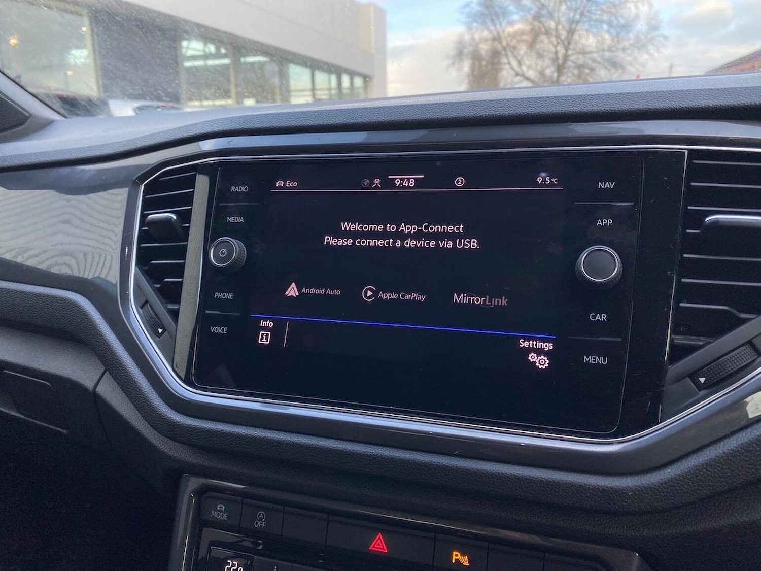 Used Volkswagen T-Roc 2020 for sale - 77616703: Photo 11