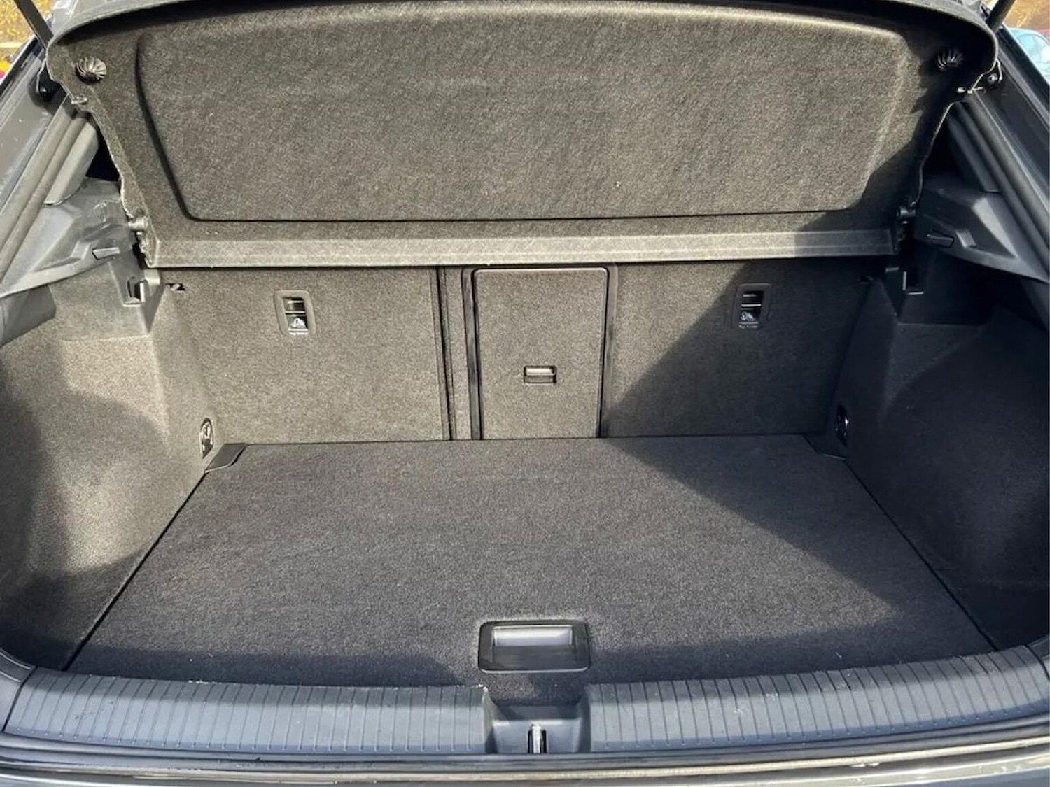 Used Volkswagen T-Roc 2020 for sale - 77616703: Photo 17