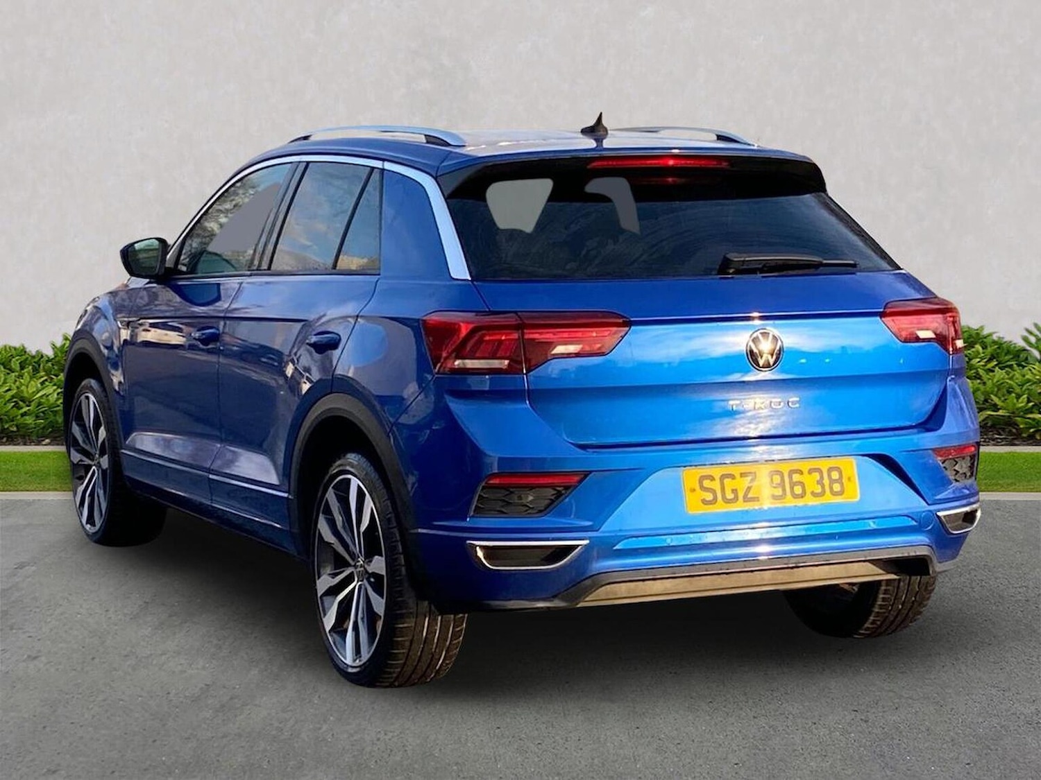 Used Volkswagen T-Roc 2020 for sale - 77616703: Photo 2