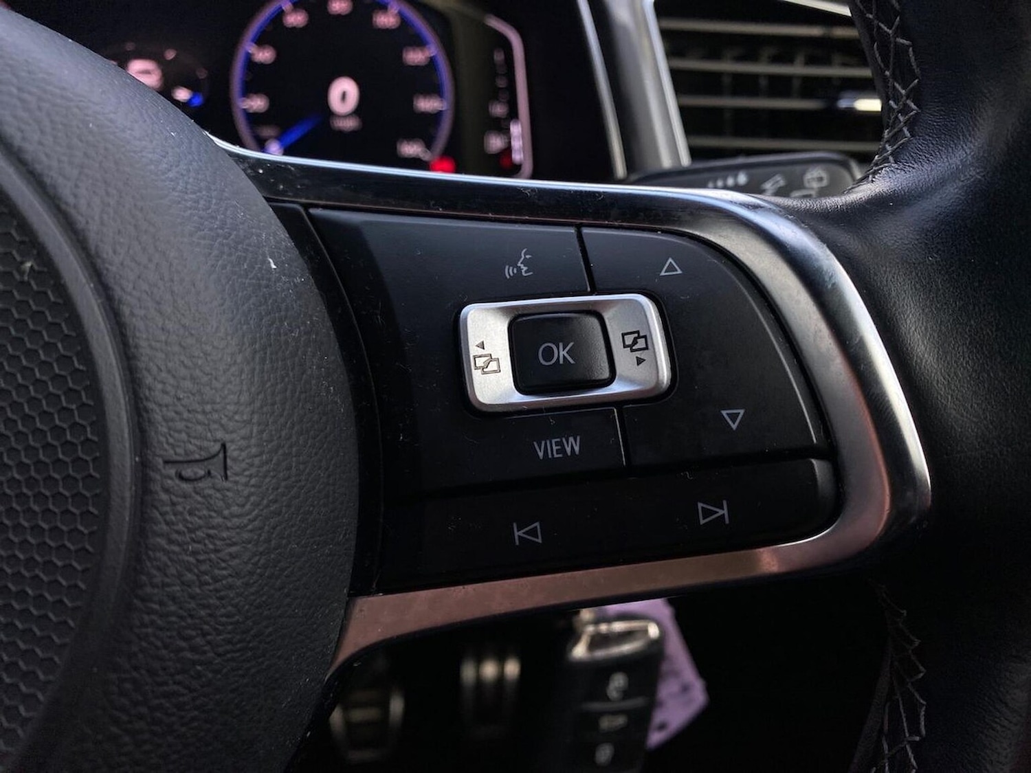 Used Volkswagen T-Roc 2020 for sale - 77616703: Photo 25