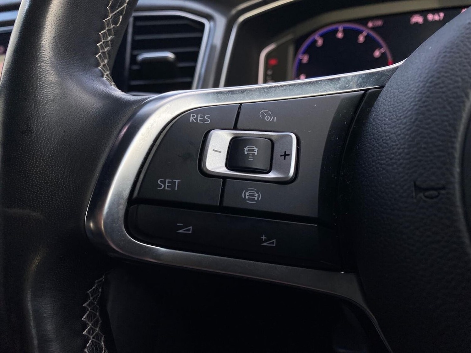 Used Volkswagen T-Roc 2020 for sale - 77616703: Photo 26