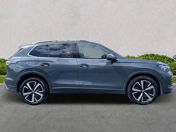 Used Volkswagen Tiguan 2024 for sale - 75627334: Photo