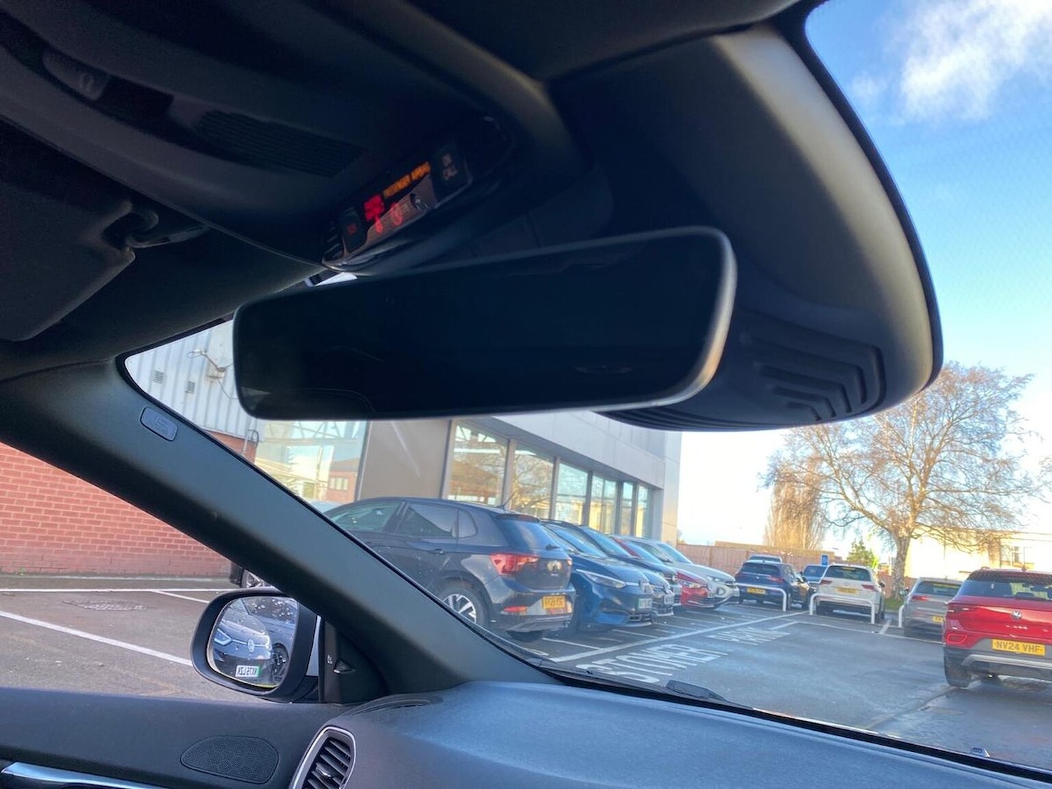 Used Volvo V40 2019 for sale - 76893261: Photo 14