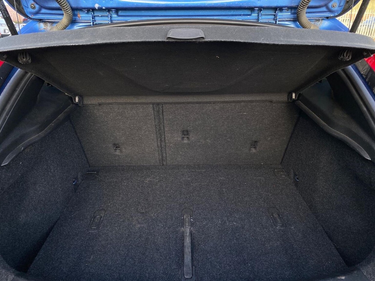 Used Volvo V40 2019 for sale - 76893261: Photo 17