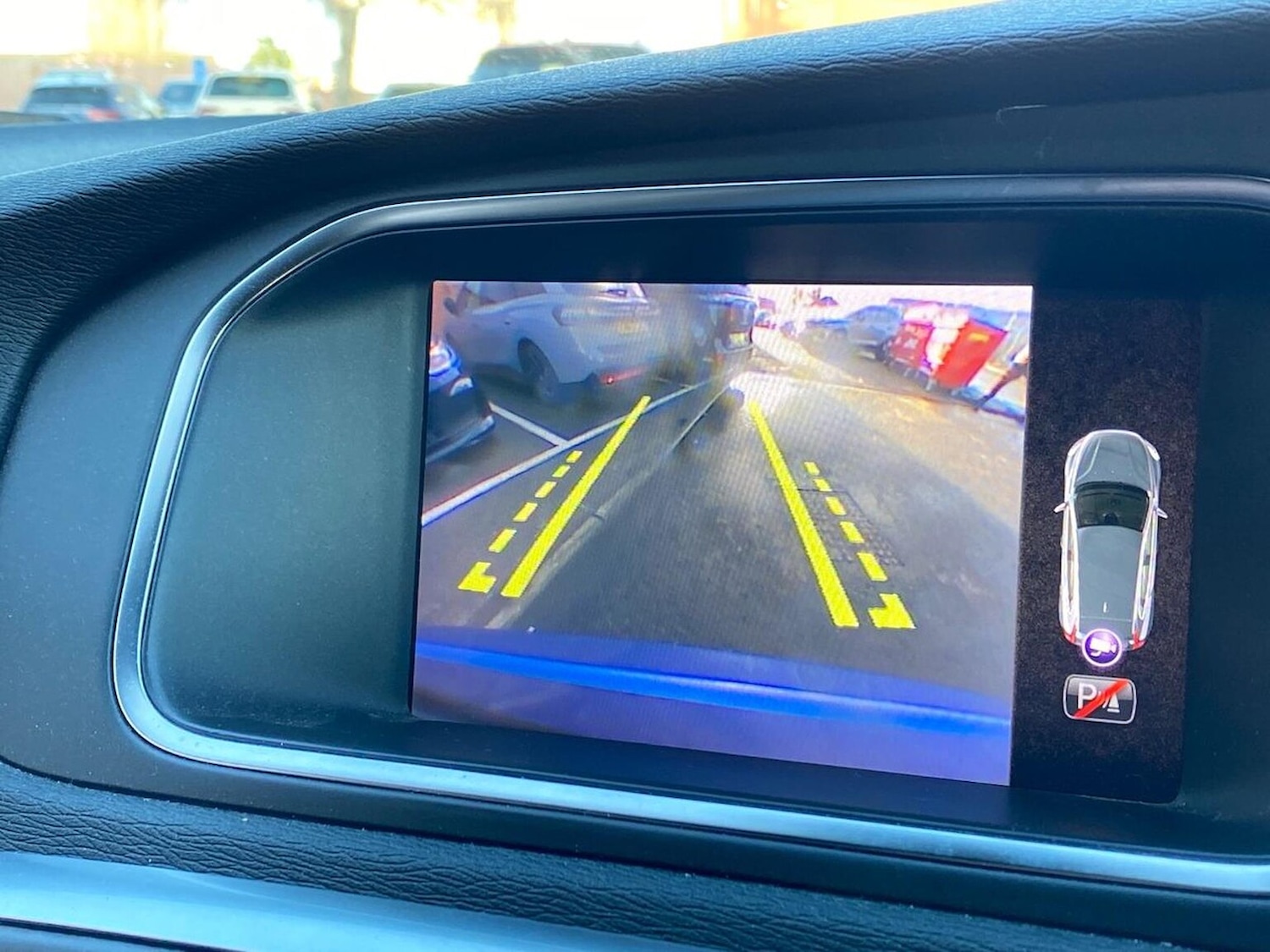 Used Volvo V40 2019 for sale - 76893261: Photo 22