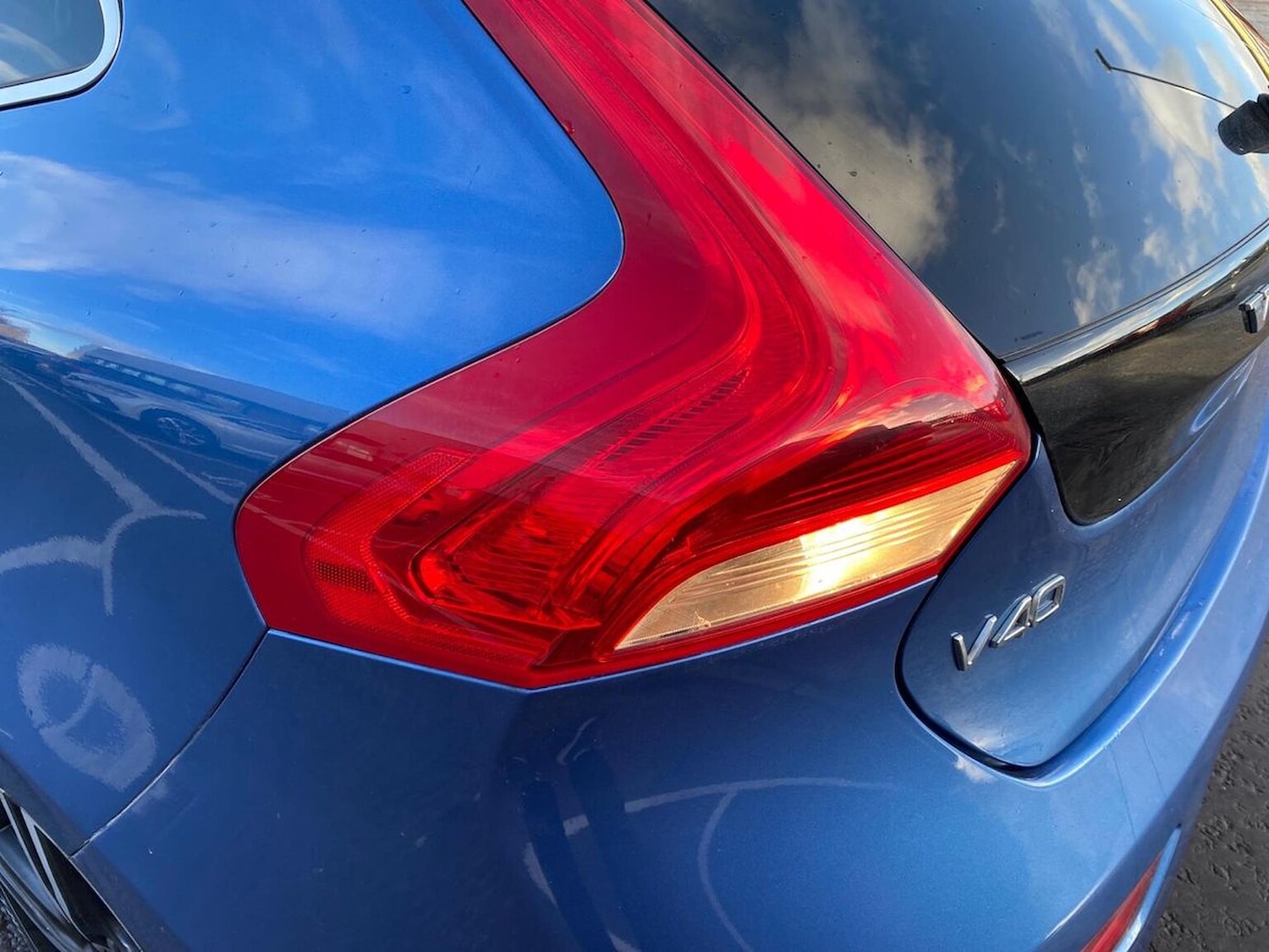 Used Volvo V40 2019 for sale - 76893261: Photo 33