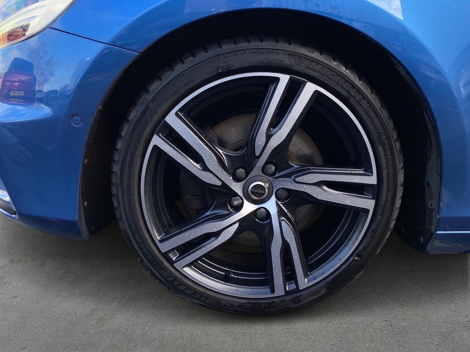 Used Volvo V40 2019 for sale - 76893261: Photo 6