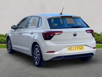 Used Volkswagen Polo 2022 for sale - 76187182: Photo 2