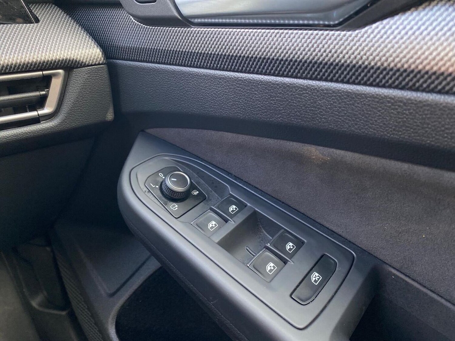 Used Volkswagen Golf 2025 for sale - 77984022: Photo 21