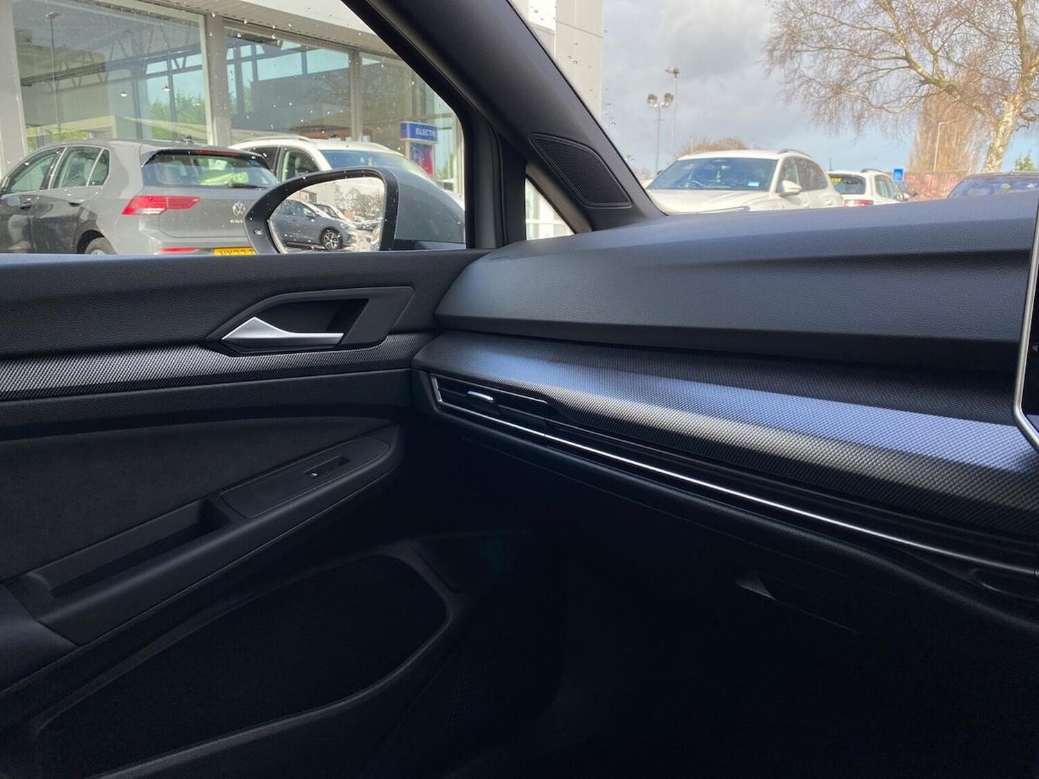 Used Volkswagen Golf 2025 for sale - 77984022: Photo 25