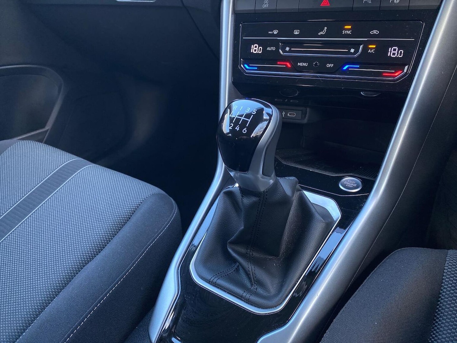 Used Volkswagen T-Roc 2025 for sale - 76396863: Photo 14