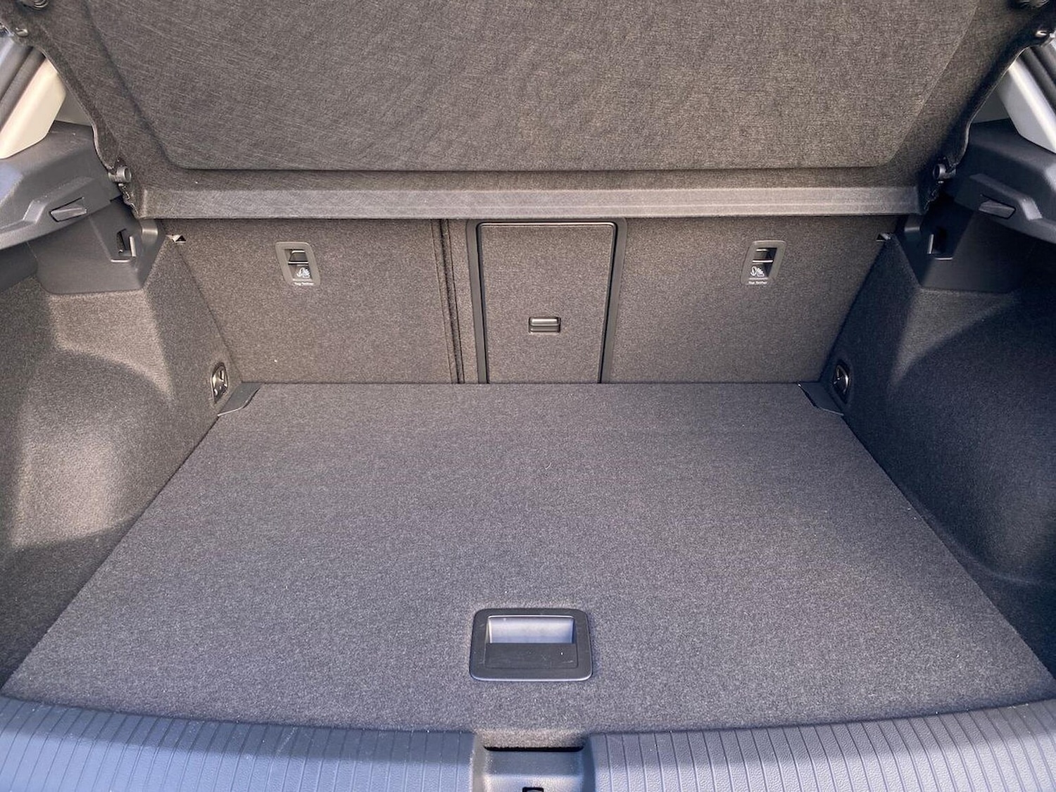 Used Volkswagen T-Roc 2025 for sale - 76396863: Photo 18