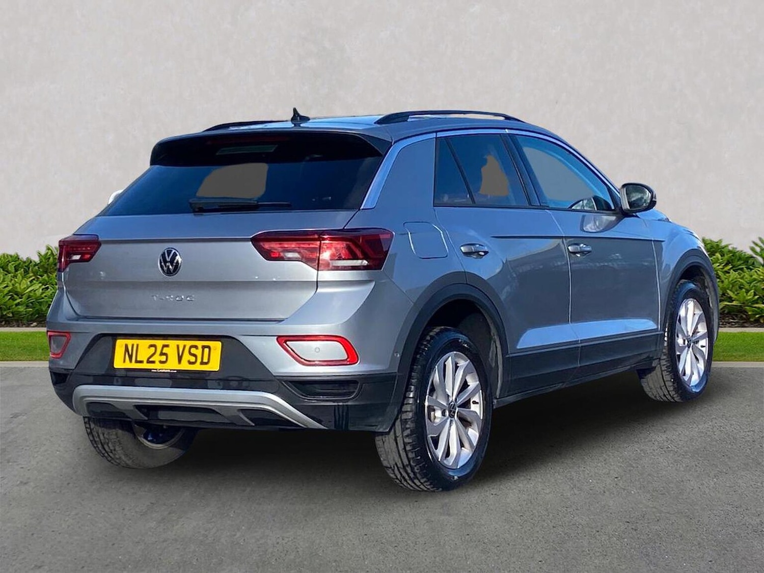 Used Volkswagen T-Roc 2025 for sale - 76396863: Photo 19