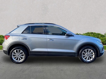 Used Volkswagen T-Roc 2025 for sale - 76396863: Photo