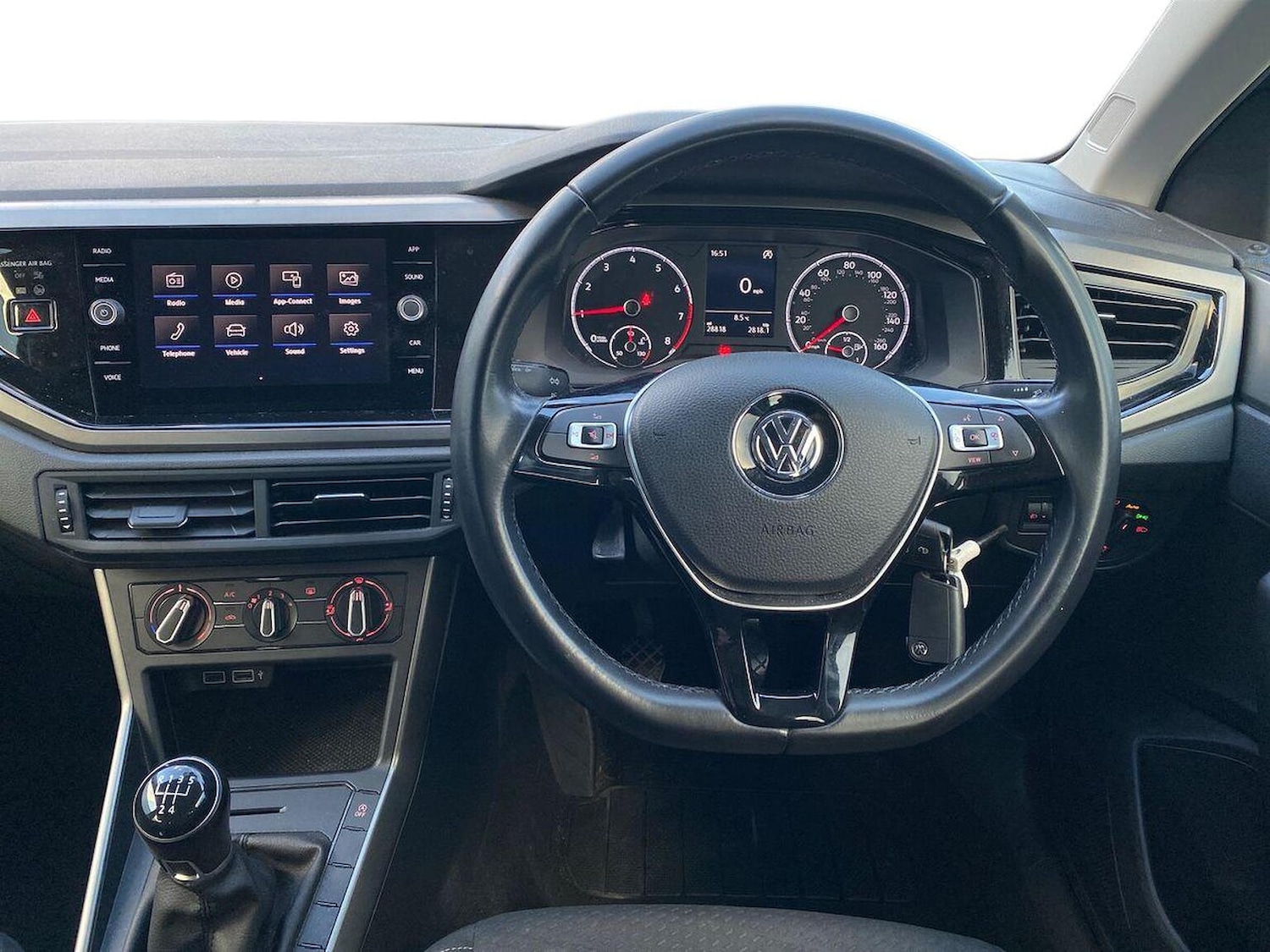 Used Volkswagen Polo 2019 for sale - 76396862: Photo 10