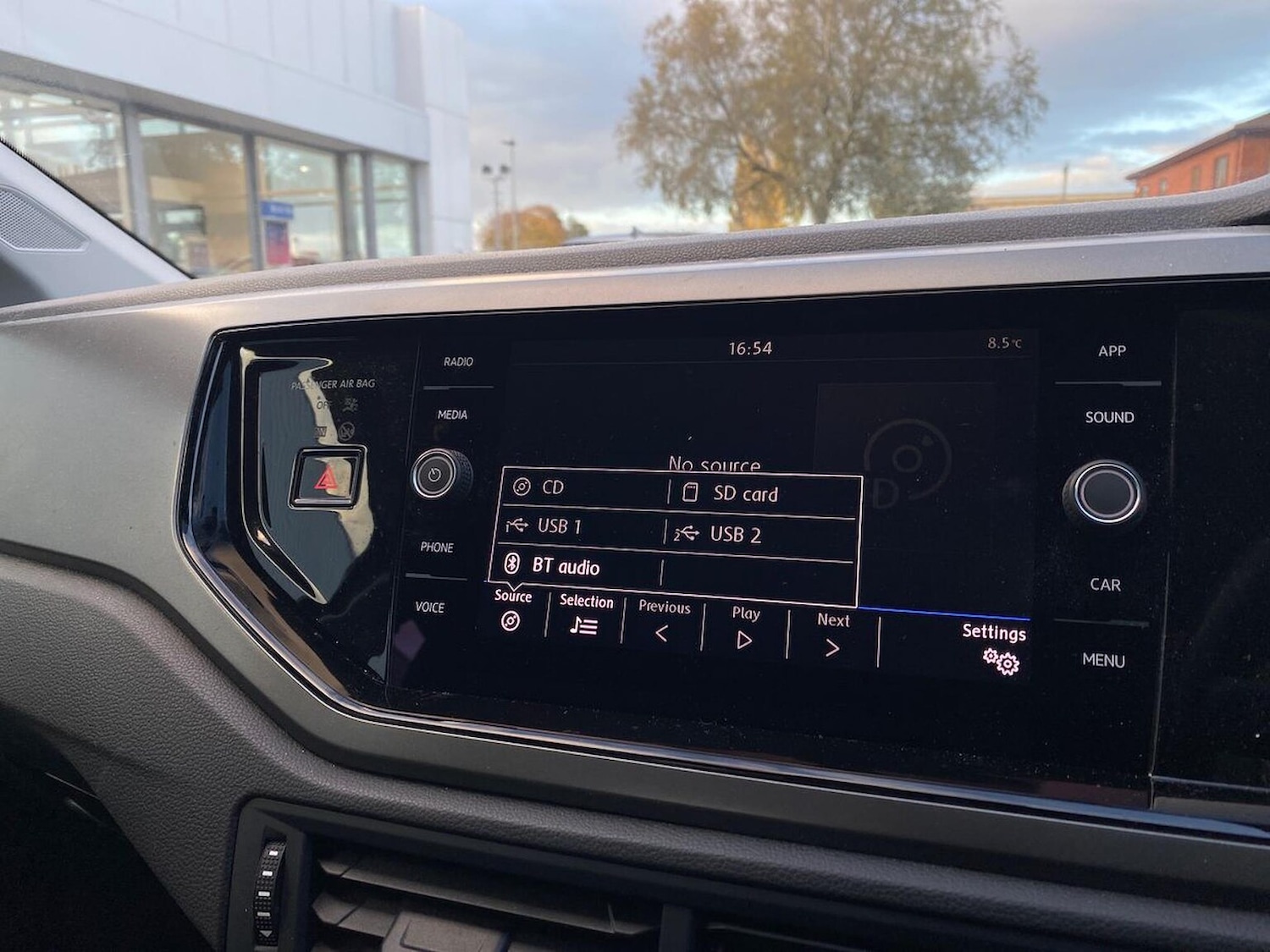 Used Volkswagen Polo 2019 for sale - 76396862: Photo 2