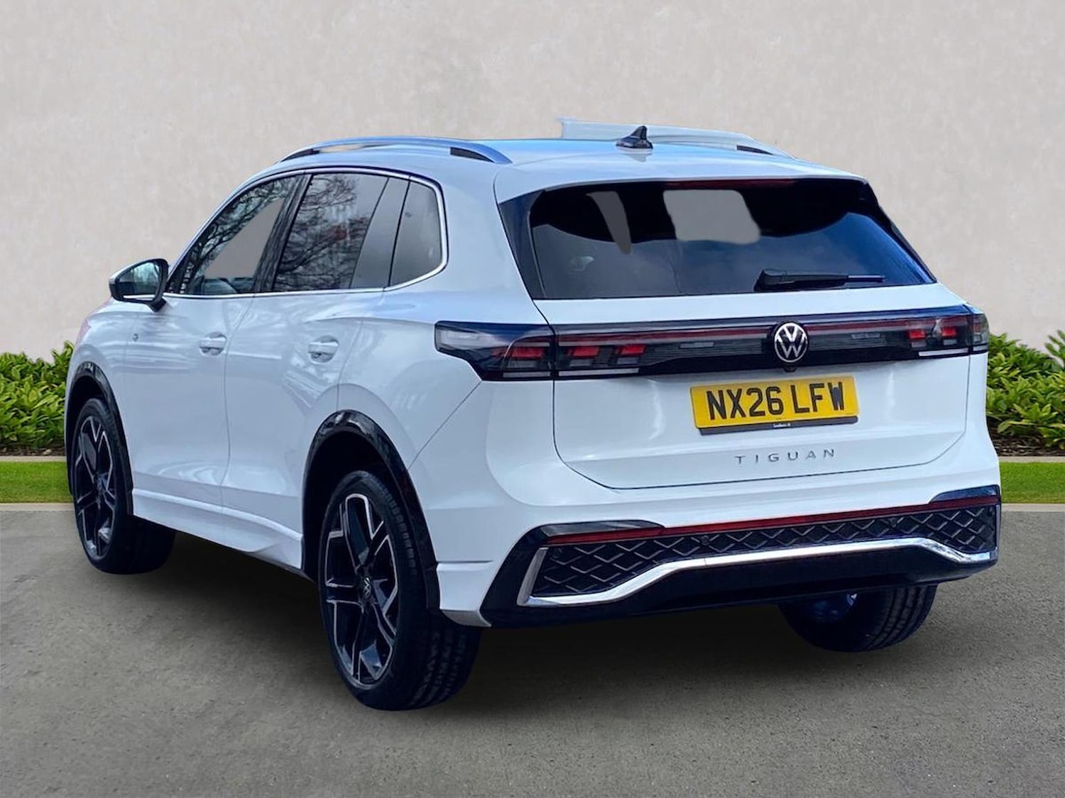 Used Volkswagen Tiguan 2026 for sale - 78193983: Photo 2