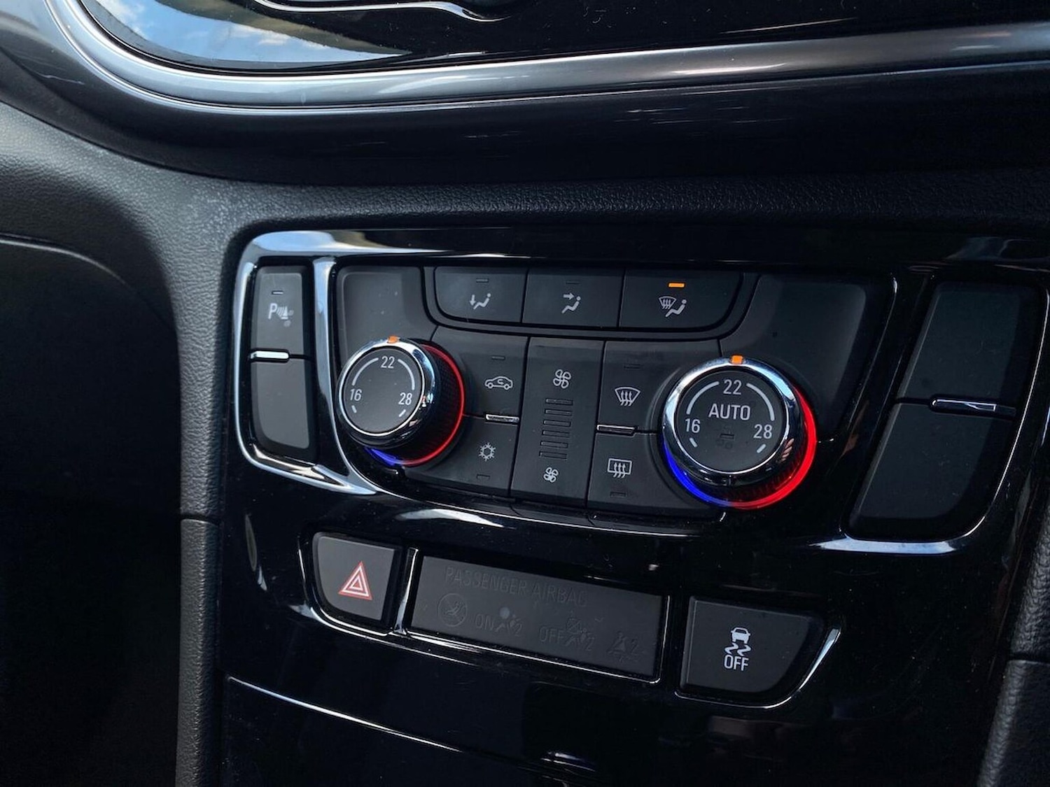 Used Vauxhall Mokka X 2018 for sale - 76682626: Photo 12