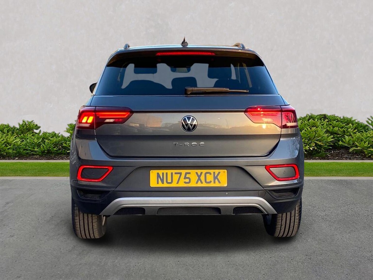 Used Volkswagen T-Roc 2025 for sale - 77528894: Photo 4