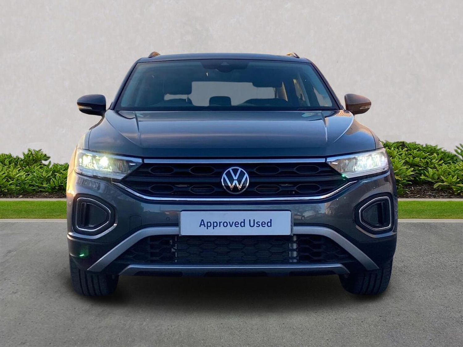 Used Volkswagen T-Roc 2025 for sale - 77528894: Photo 5