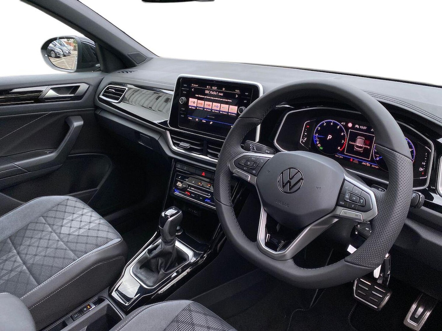 Used Volkswagen T-Roc 2025 for sale - 76342955: Photo 15