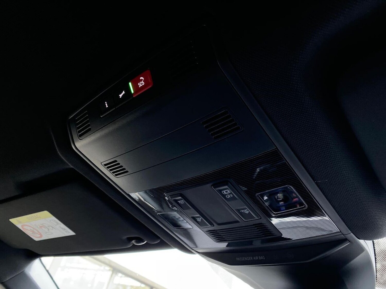 Used Volkswagen T-Roc 2025 for sale - 76342955: Photo 30