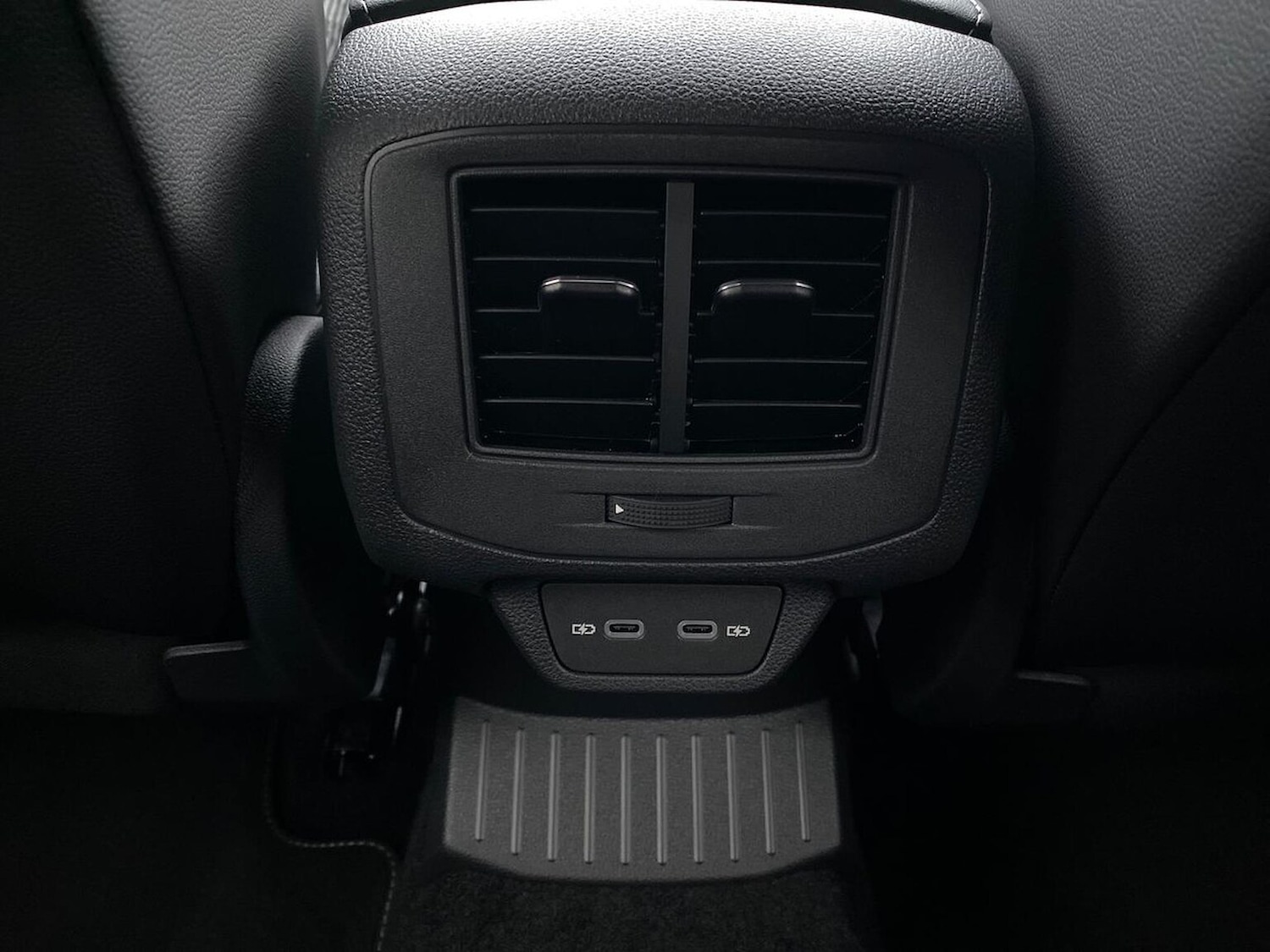 Used Volkswagen T-Roc 2025 for sale - 76342955: Photo 36