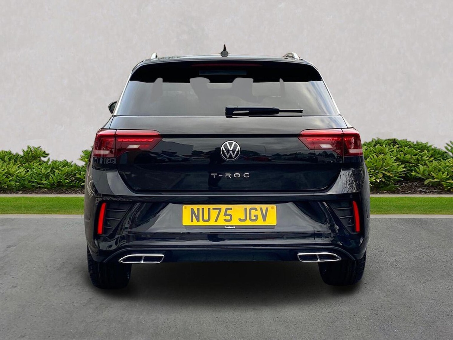 Used Volkswagen T-Roc 2025 for sale - 76342955: Photo 4