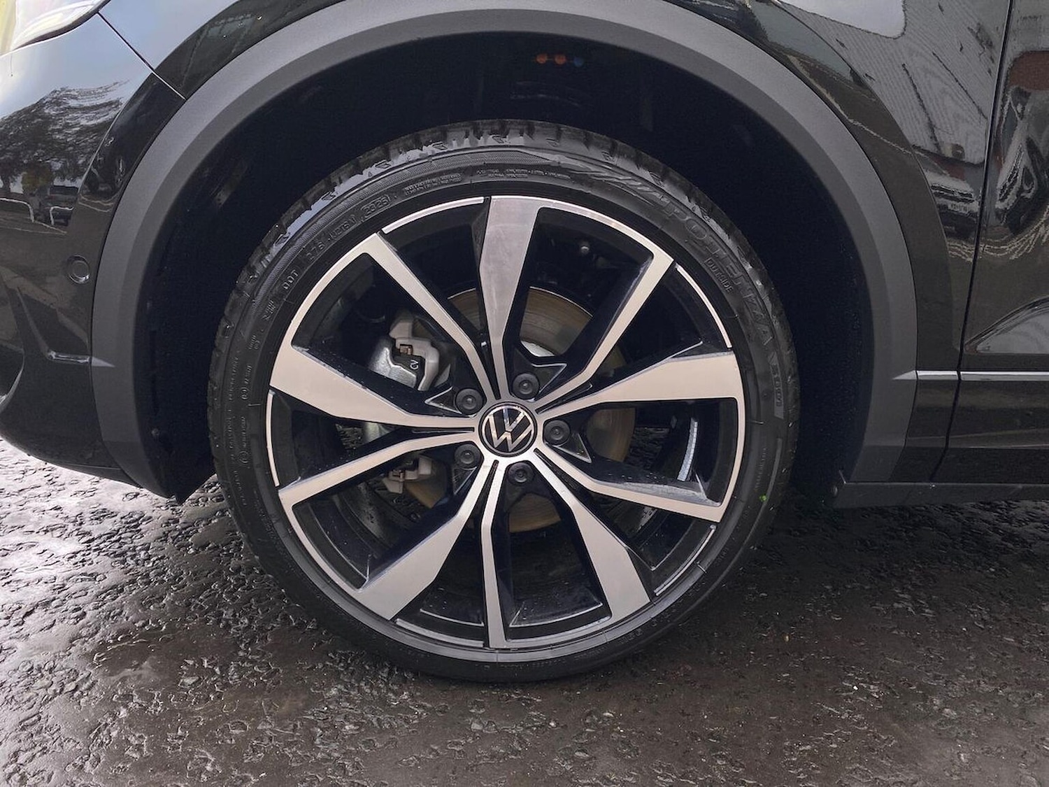Used Volkswagen T-Roc 2025 for sale - 76342955: Photo 6