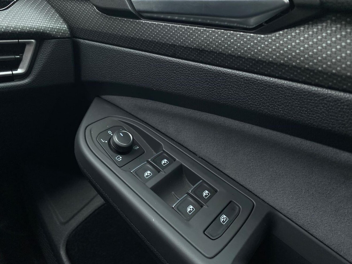 Used Volkswagen Golf 2024 for sale - 76918941: Photo 21