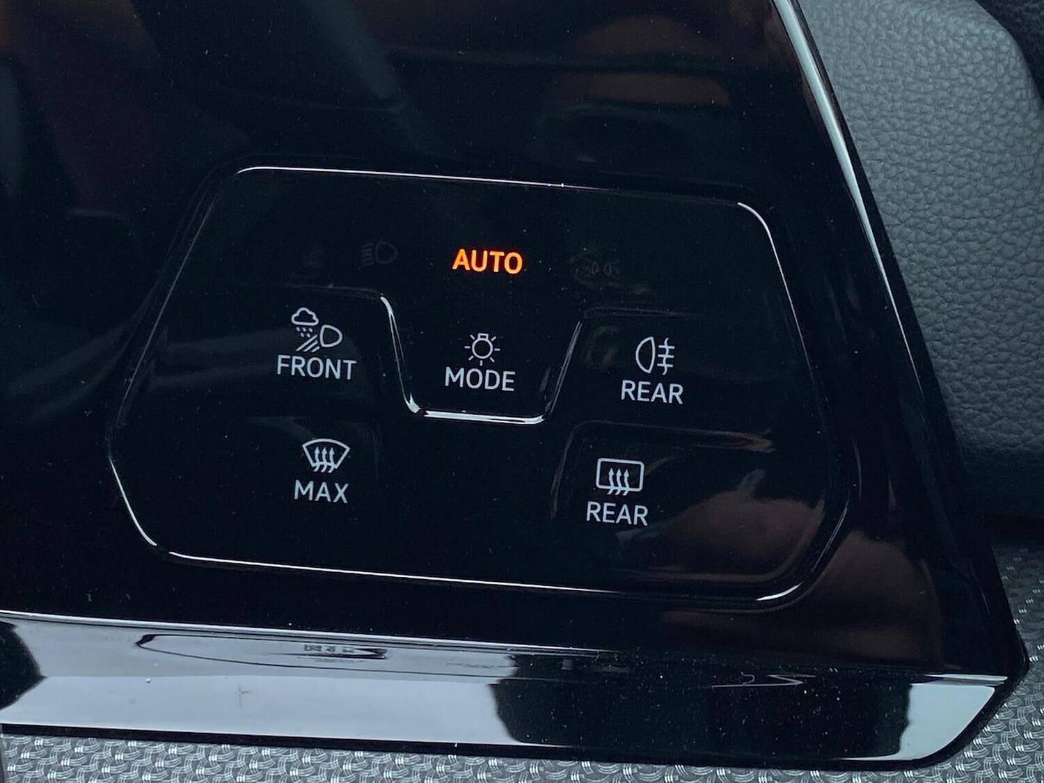 Used Volkswagen Golf 2024 for sale - 76918941: Photo 30