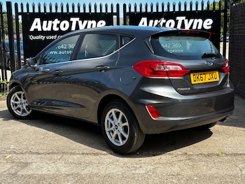 Used Ford Fiesta 2017 for sale - 79481391: Photo