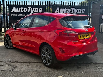 Used Ford Fiesta 2018 for sale - 79477800: Photo