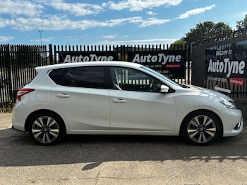 Used Nissan Pulsar 2014 for sale - 79421986: Photo